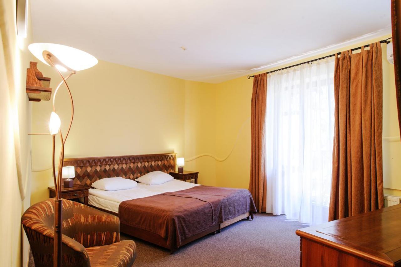 Hotel Трипільське Сонце Pidhirci Exteriér fotografie